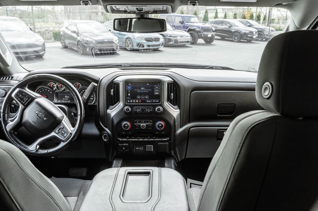 Used 2021 Chevrolet Silverado 1500 LT Trail Boss w/ Convenience Package II AWD/4WD image 8