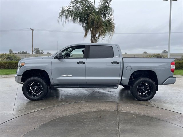 Used 2019 Toyota Tundra SR5 w/ SR5 Convenience Package image 5