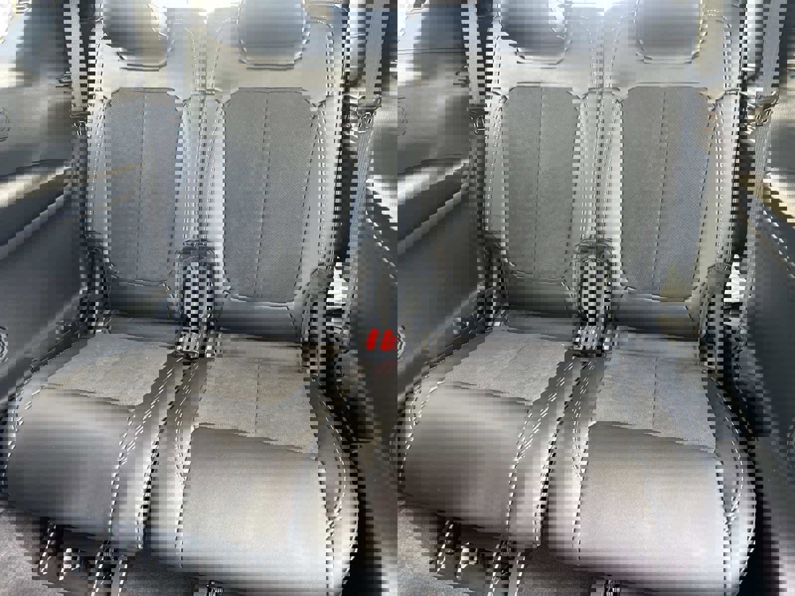 Used 2025 Jeep Grand Cherokee L Laredo w/ Luxury Tech Group I image 8