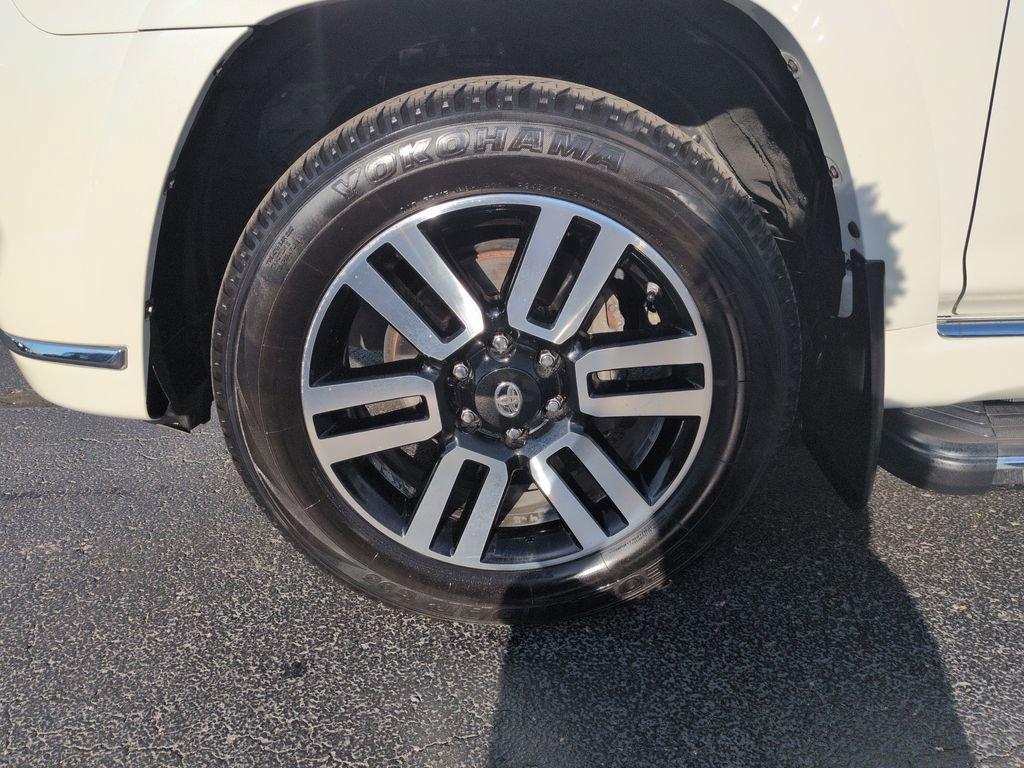 Used 2015 Toyota 4Runner Limited AWD/4WD image 27