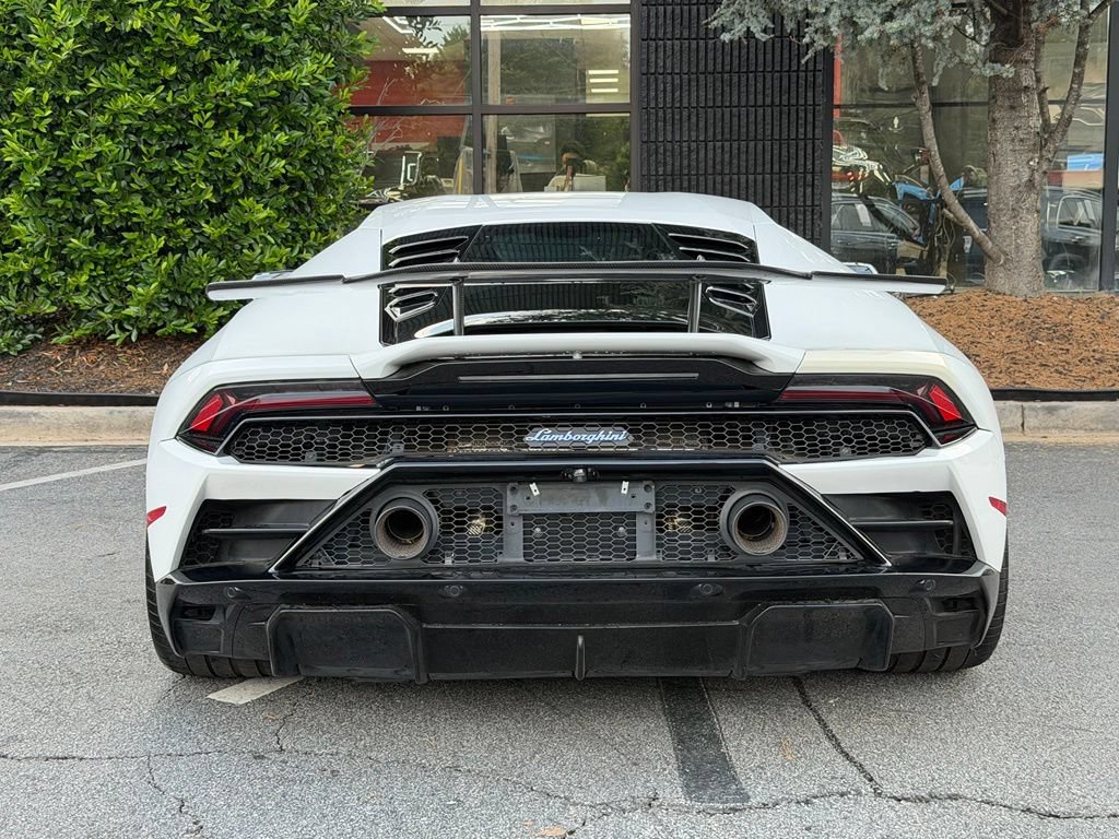 Used 2021 Lamborghini Huracan EVO RWD image 14