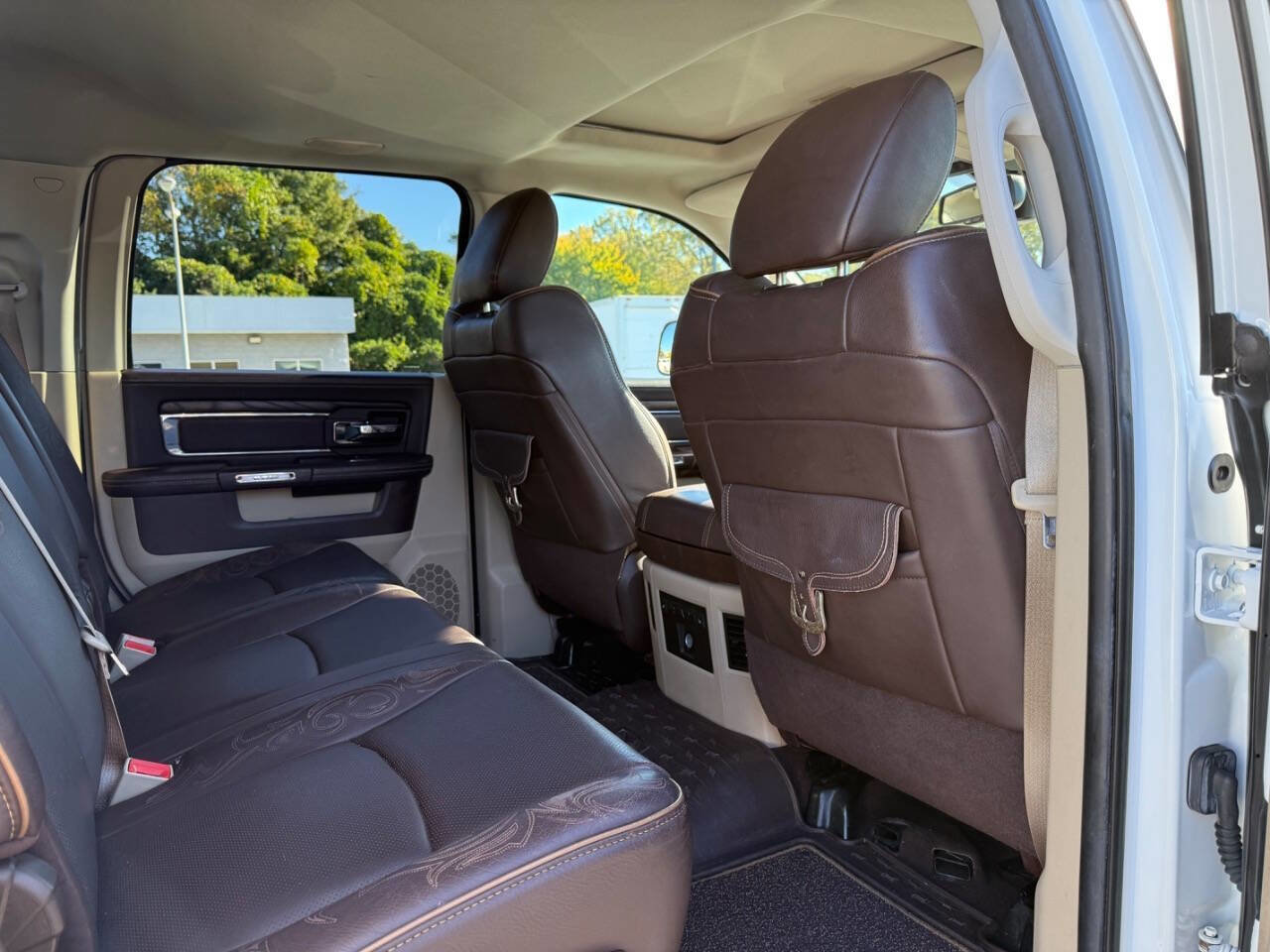 Used 2014 RAM 2500 Longhorn w/ Convenience Group image 19