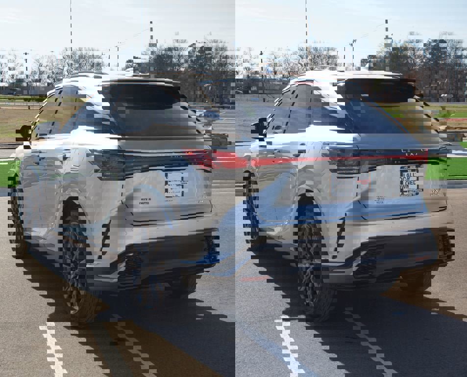 Used 2024 Lexus RX 350 F Sport w/ Convenience Package image 16