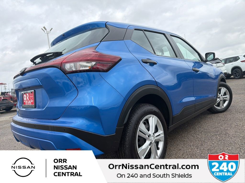 New 2025 Nissan Kicks Play S image 6