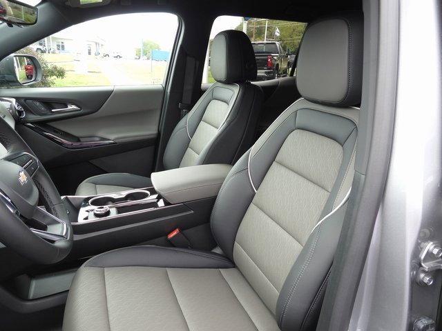 New 2026 Chevrolet Equinox LT w/ Safety and Technology Package image 32