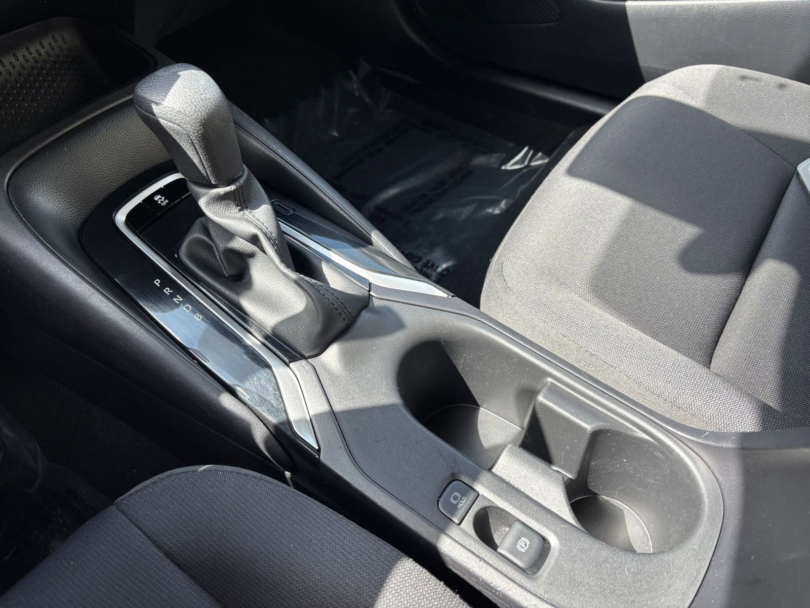 Used 2025 Toyota Corolla LE FWD image 39