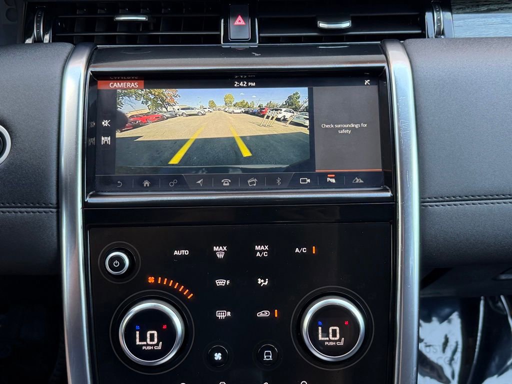 Used 2020 Land Rover Discovery Sport SE image 38