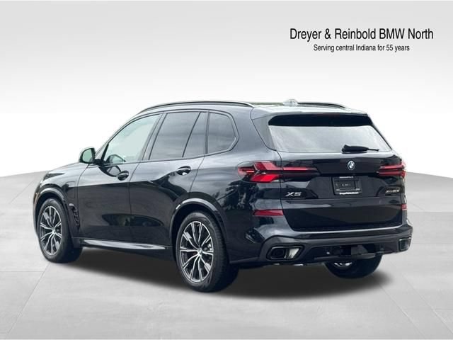 New 2026 BMW X5 xDrive50e w/ M Sport Package AWD/4WD image 4