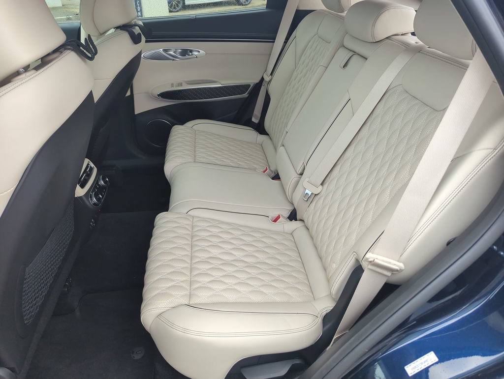 Used 2023 Genesis GV70 3.5T Sport w/ Sport Prestige Package AWD/4WD image 30