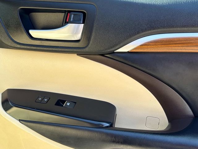 Used 2019 Toyota Highlander Limited Platinum image 54