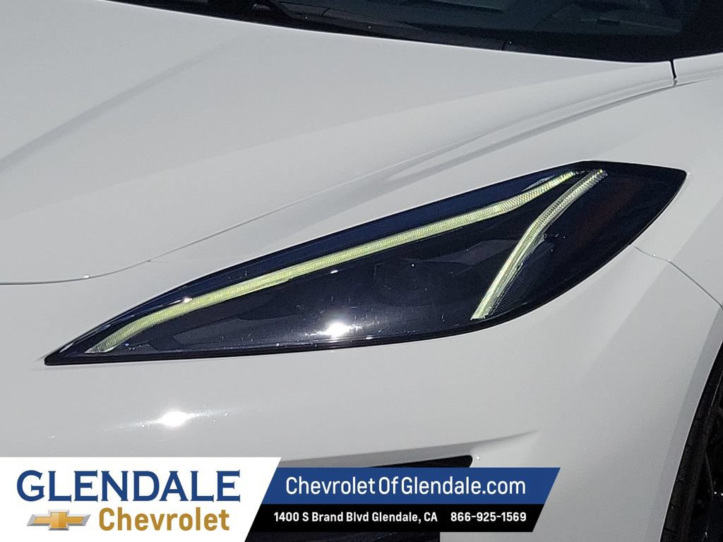 Used 2025 Chevrolet Corvette Z06 RWD image 17