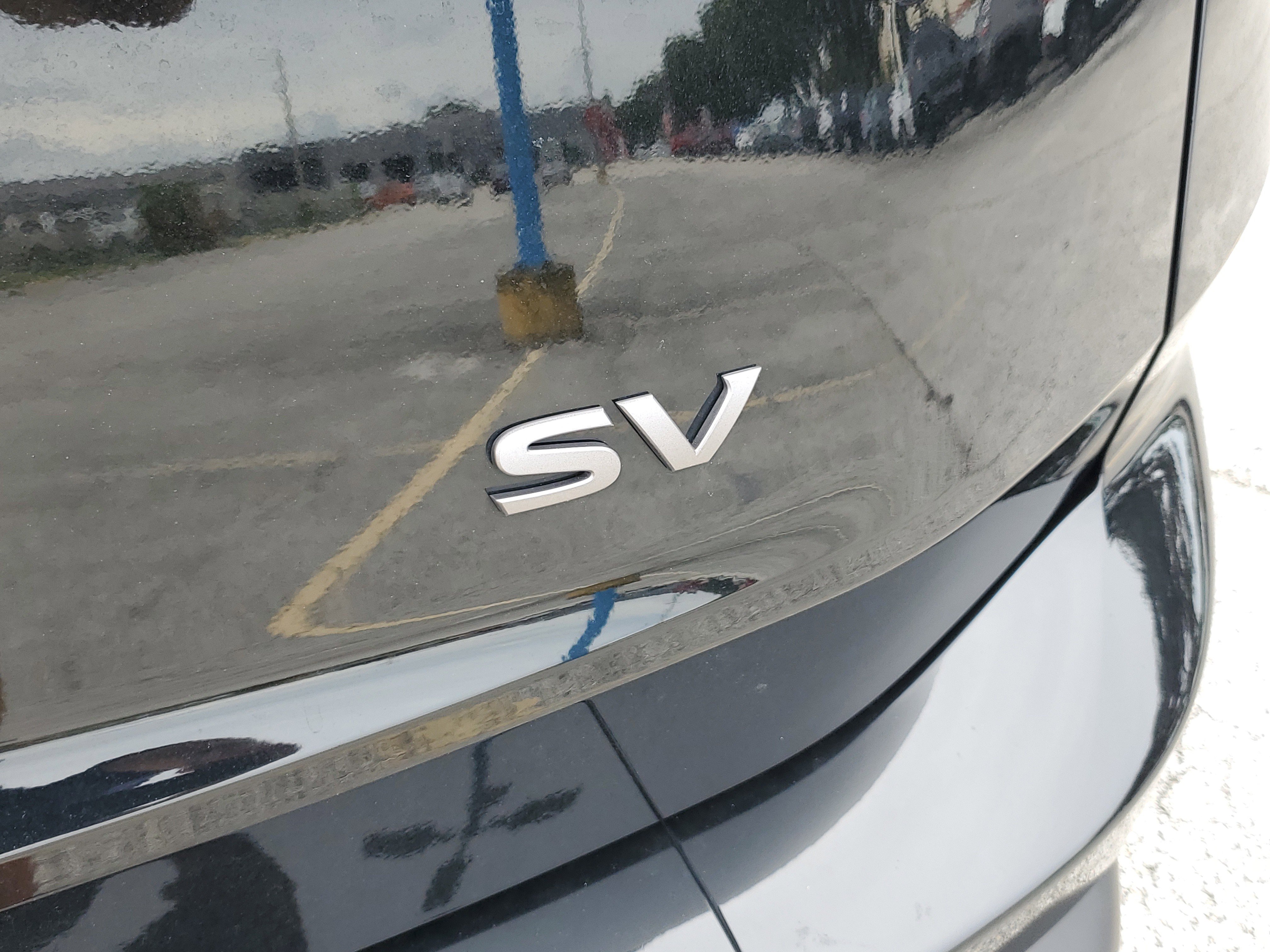 Used 2024 Nissan Rogue SV image 7