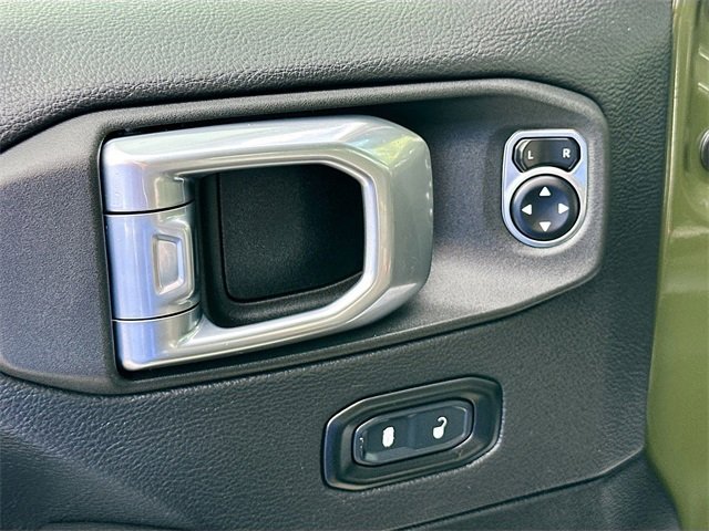 Used 2021 Jeep Wrangler Unlimited Rubicon w/ Dual Top Group image 17