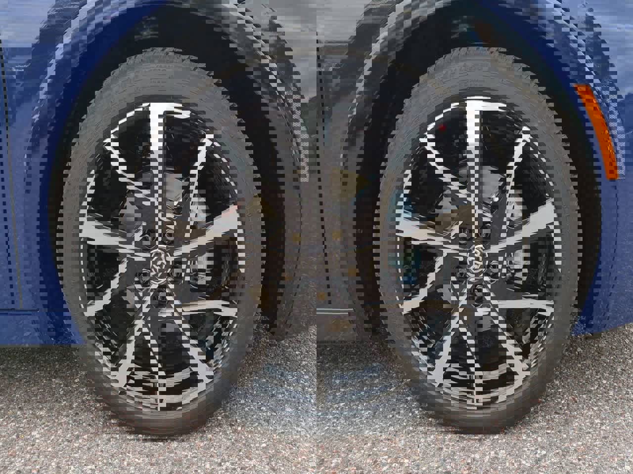 New 2026 Toyota Prius Plug-In Hybrid FWD image 11