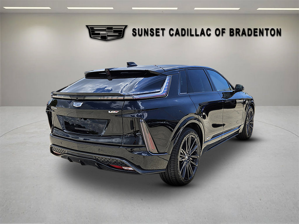 New 2026 Cadillac Lyriq V w/ Exterior Carbon Fiber Package AWD/4WD image 7