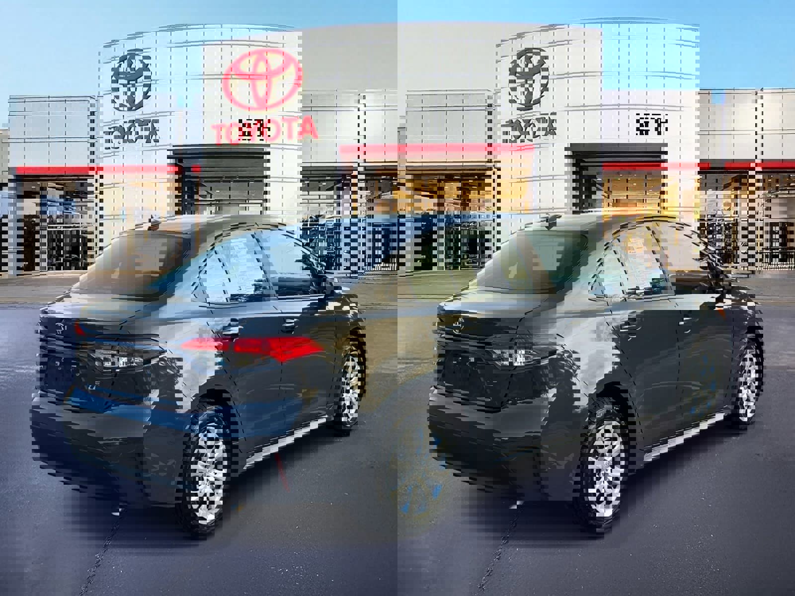 Used 2024 Toyota Corolla LE image 5