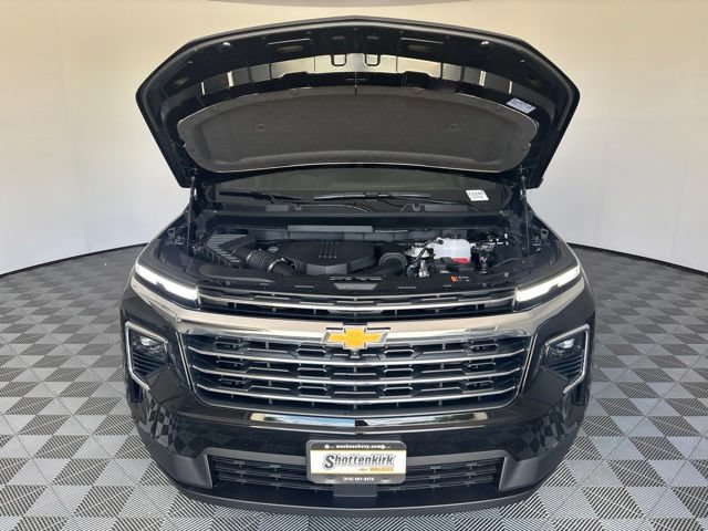 New 2026 Chevrolet Traverse LT w/ Sun and Wheel Package AWD/4WD image 38