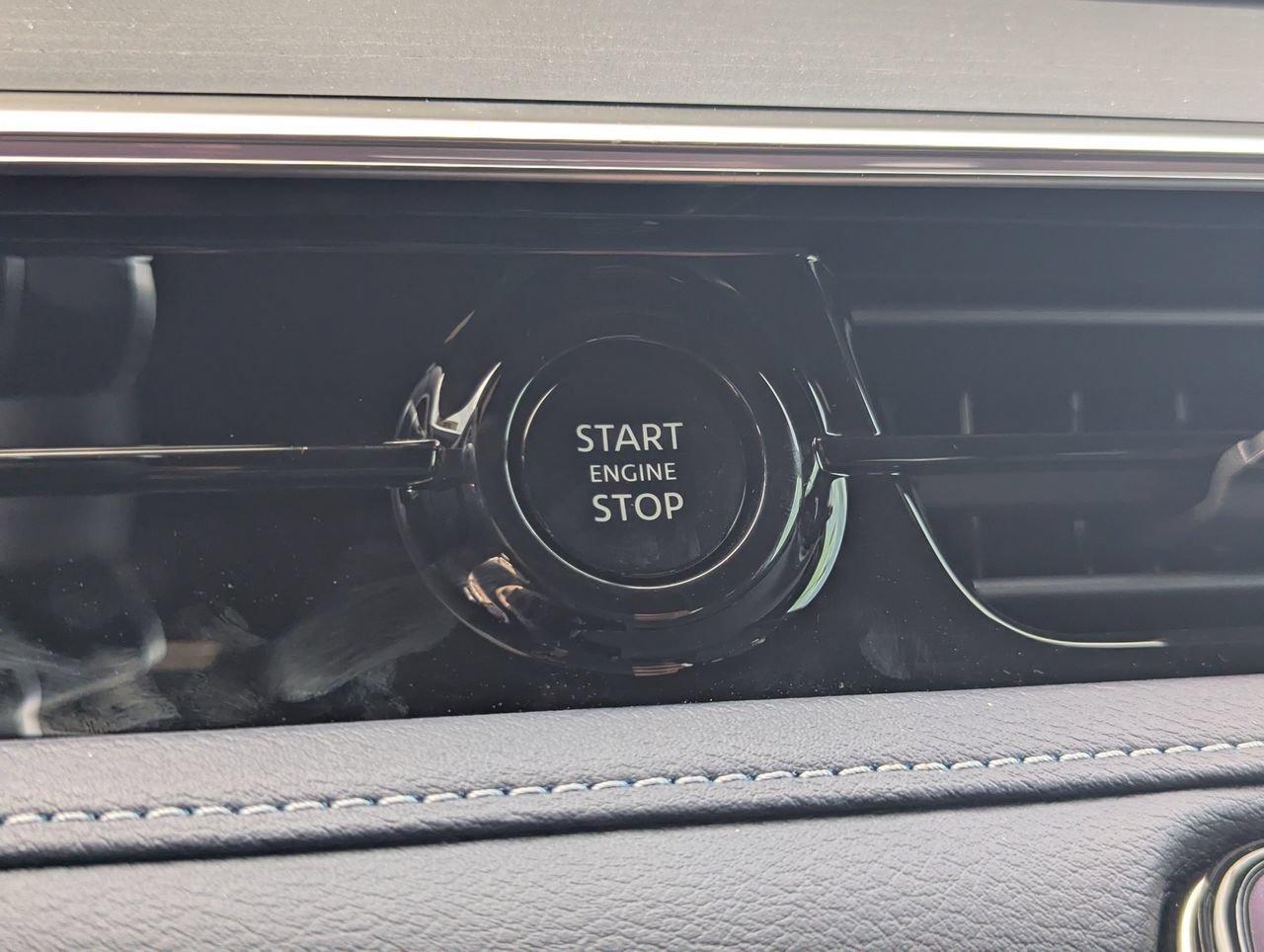 New 2027 INFINITI QX80 Sensory AWD/4WD image 23
