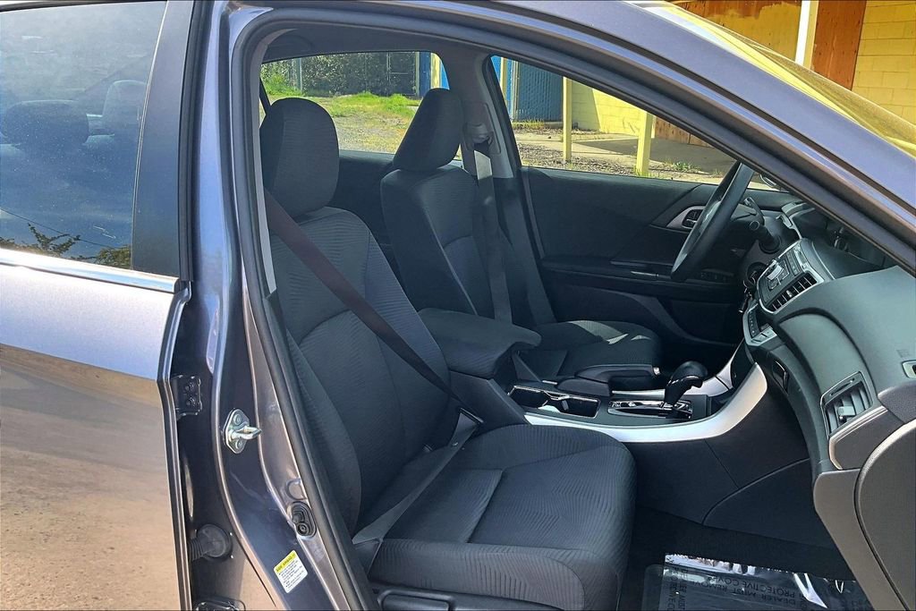Used 2015 Honda Accord LX image 10