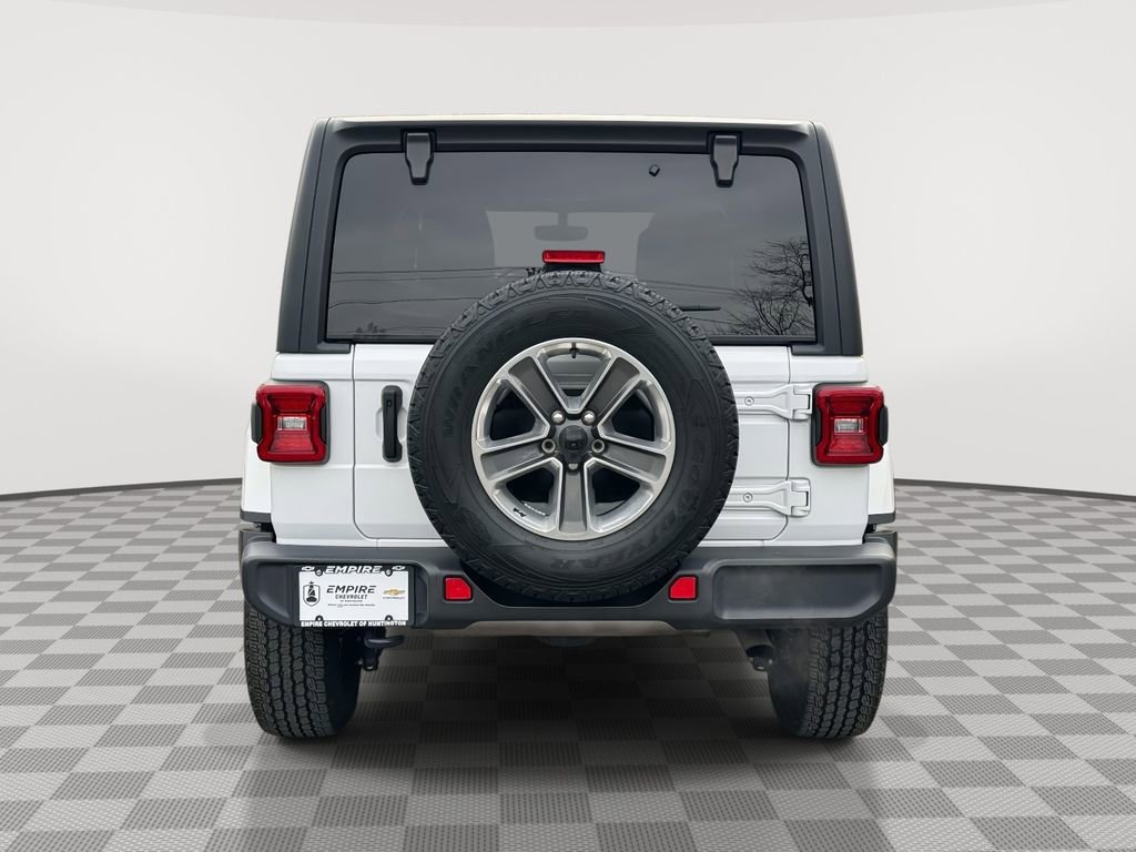 Used 2022 Jeep Wrangler Unlimited Sahara w/ LED Lighting Group AWD/4WD image 6