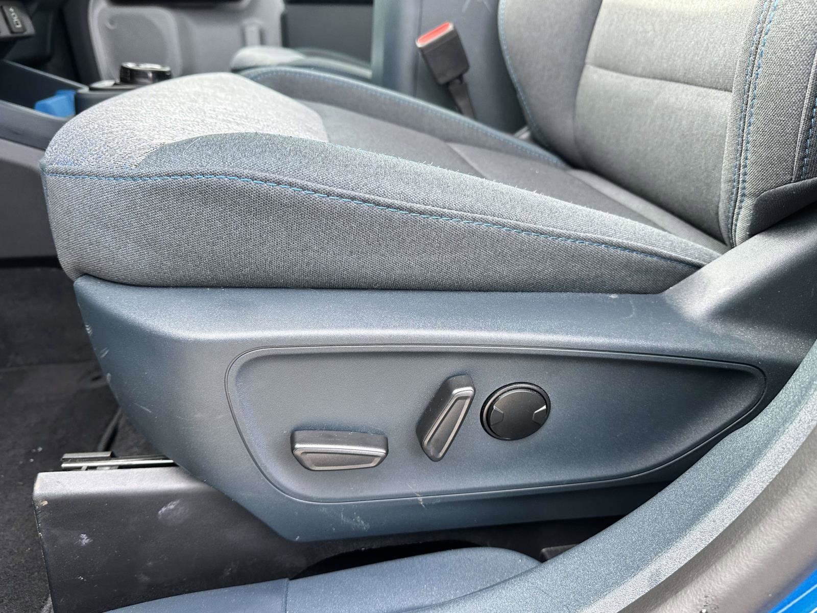 Used 2025 Ford Maverick XLT w/ XLT Luxury Package image 11