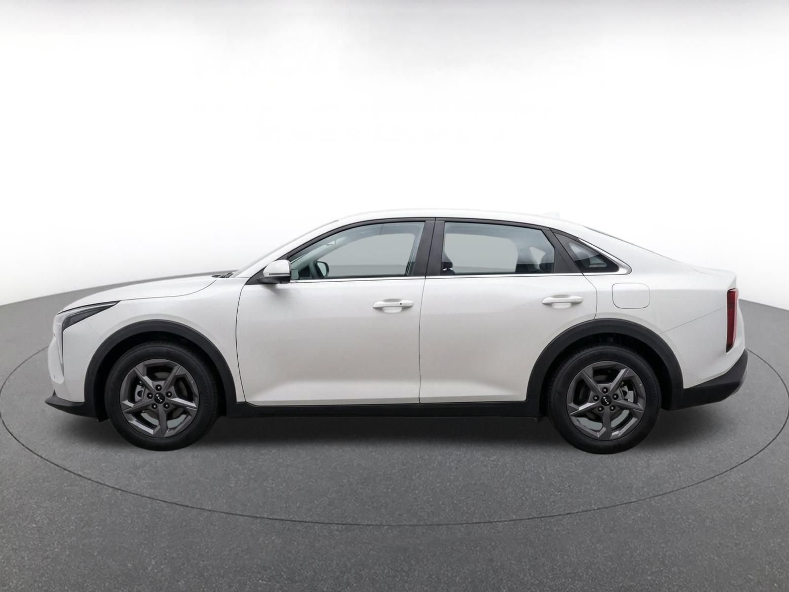 Used 2025 Kia K4 FWD image 4