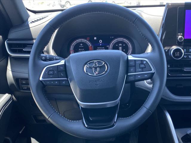 Certified 2026 Toyota Highlander XSE AWD/4WD image 14