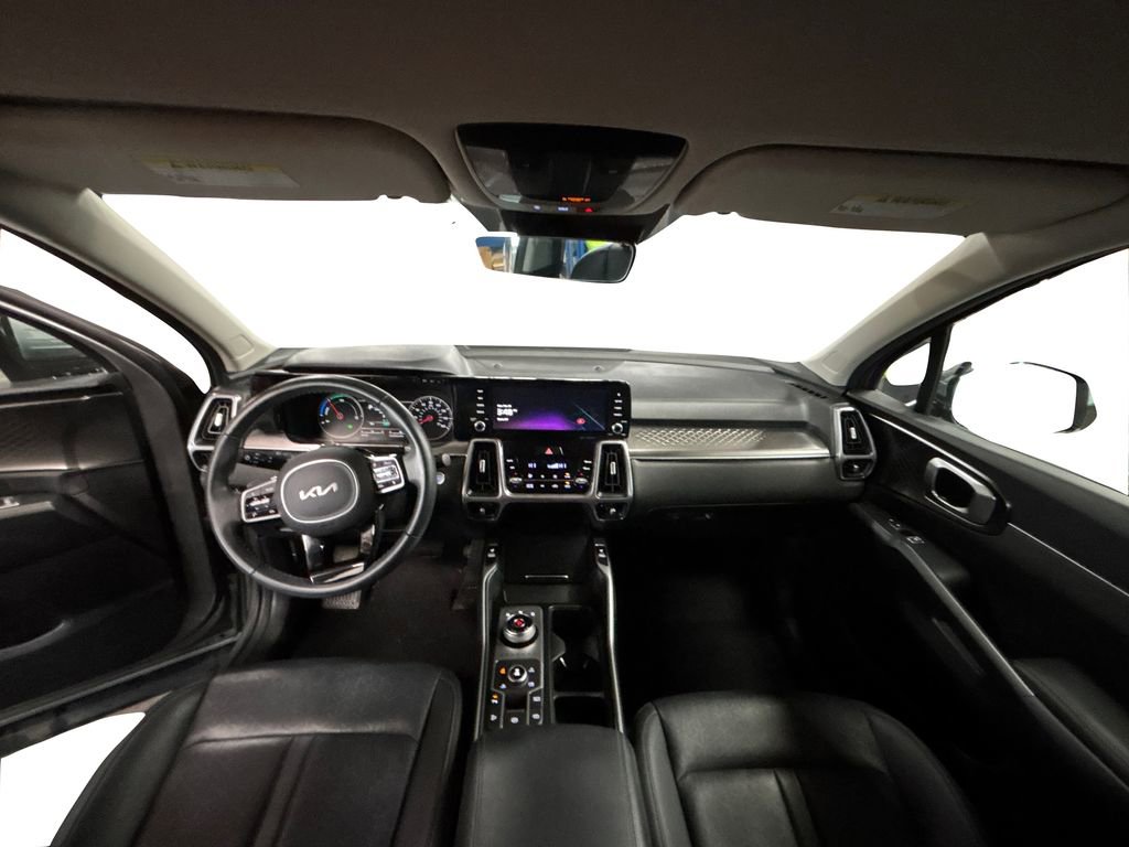 Certified 2023 Kia Sorento EX image 16