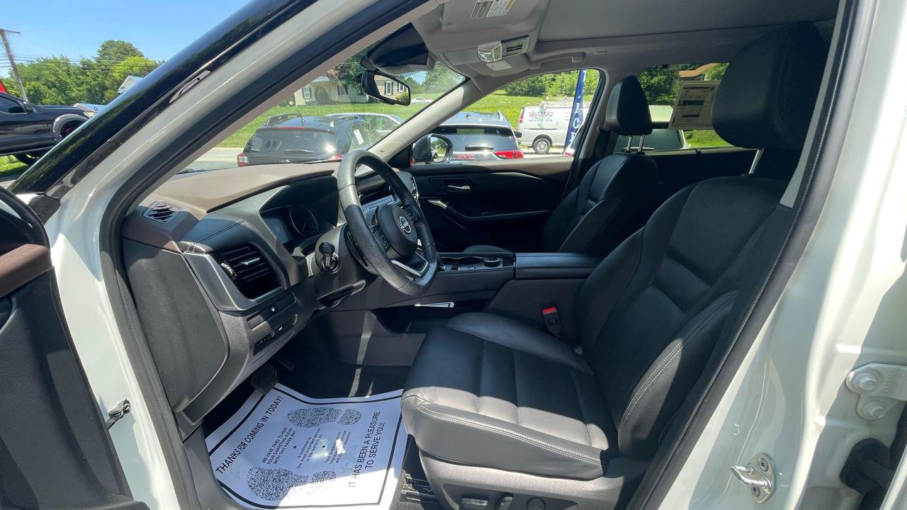 Used 2023 Nissan Rogue SL w/ SL Premium Package AWD/4WD image 18