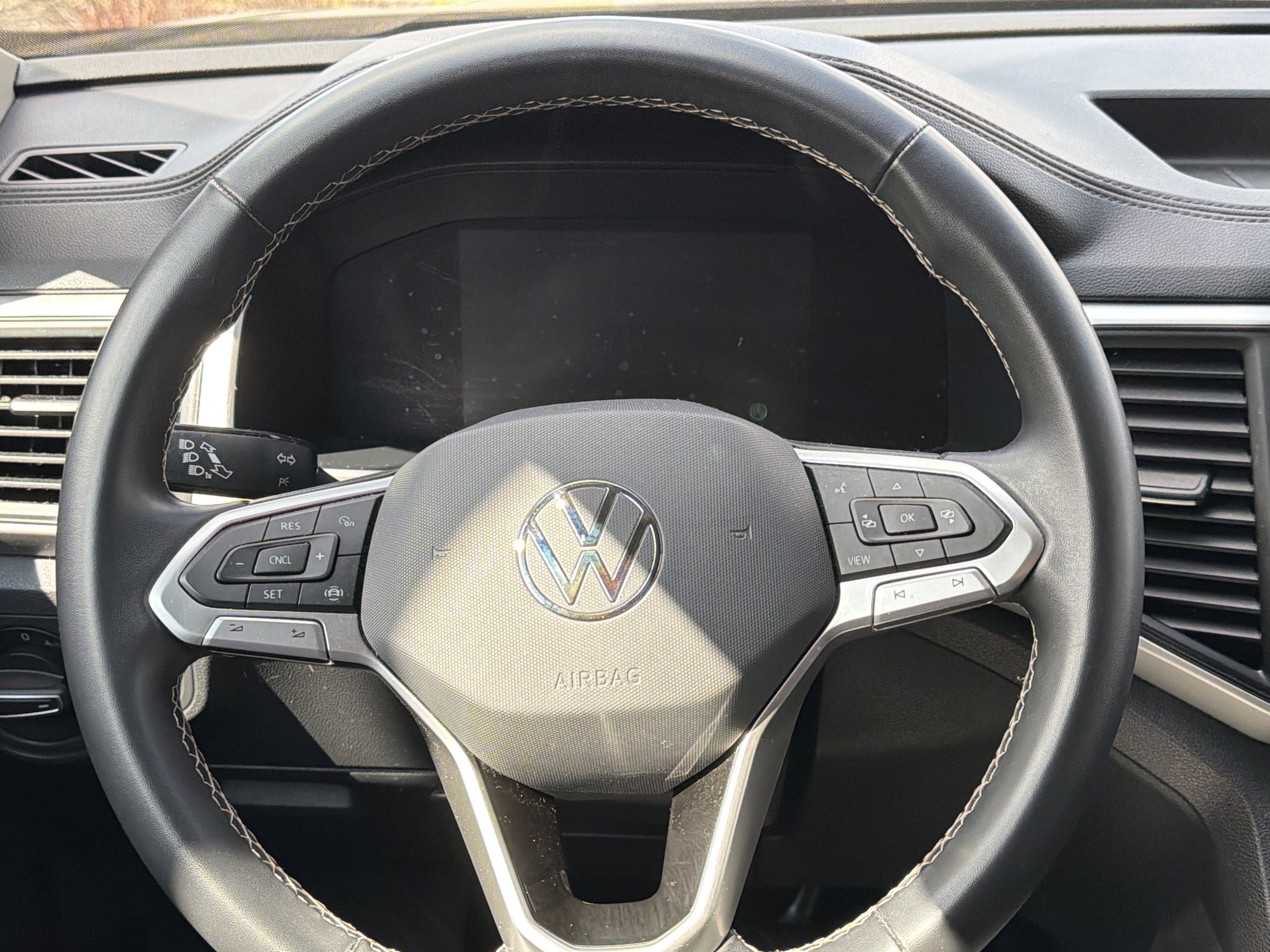 Used 2022 Volkswagen Atlas SE AWD/4WD image 11