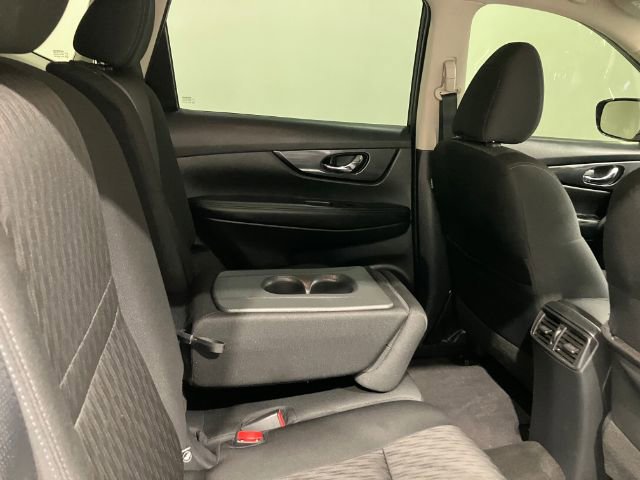 Used 2018 Nissan Rogue SV image 46