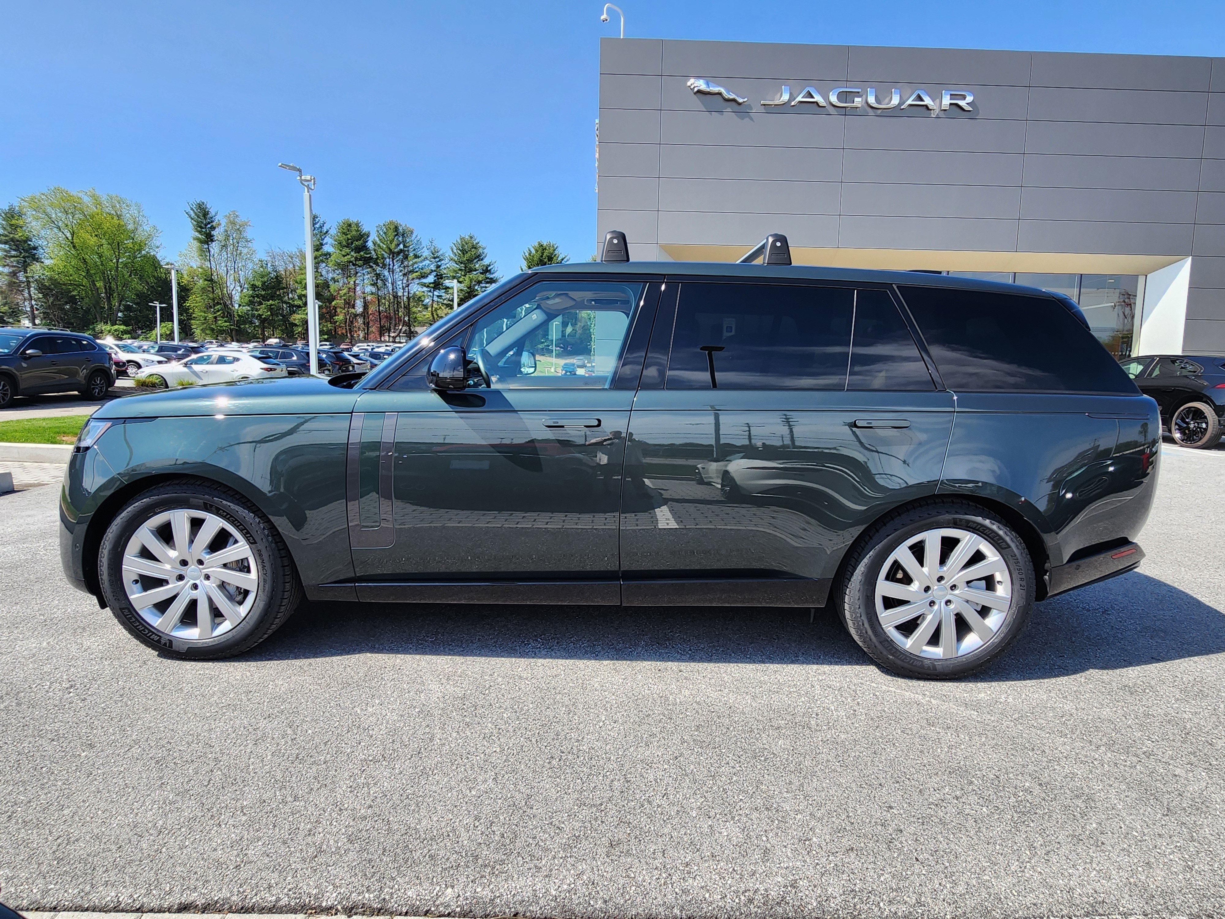 Certified 2024 Land Rover Range Rover Long Wheelbase SE image 5