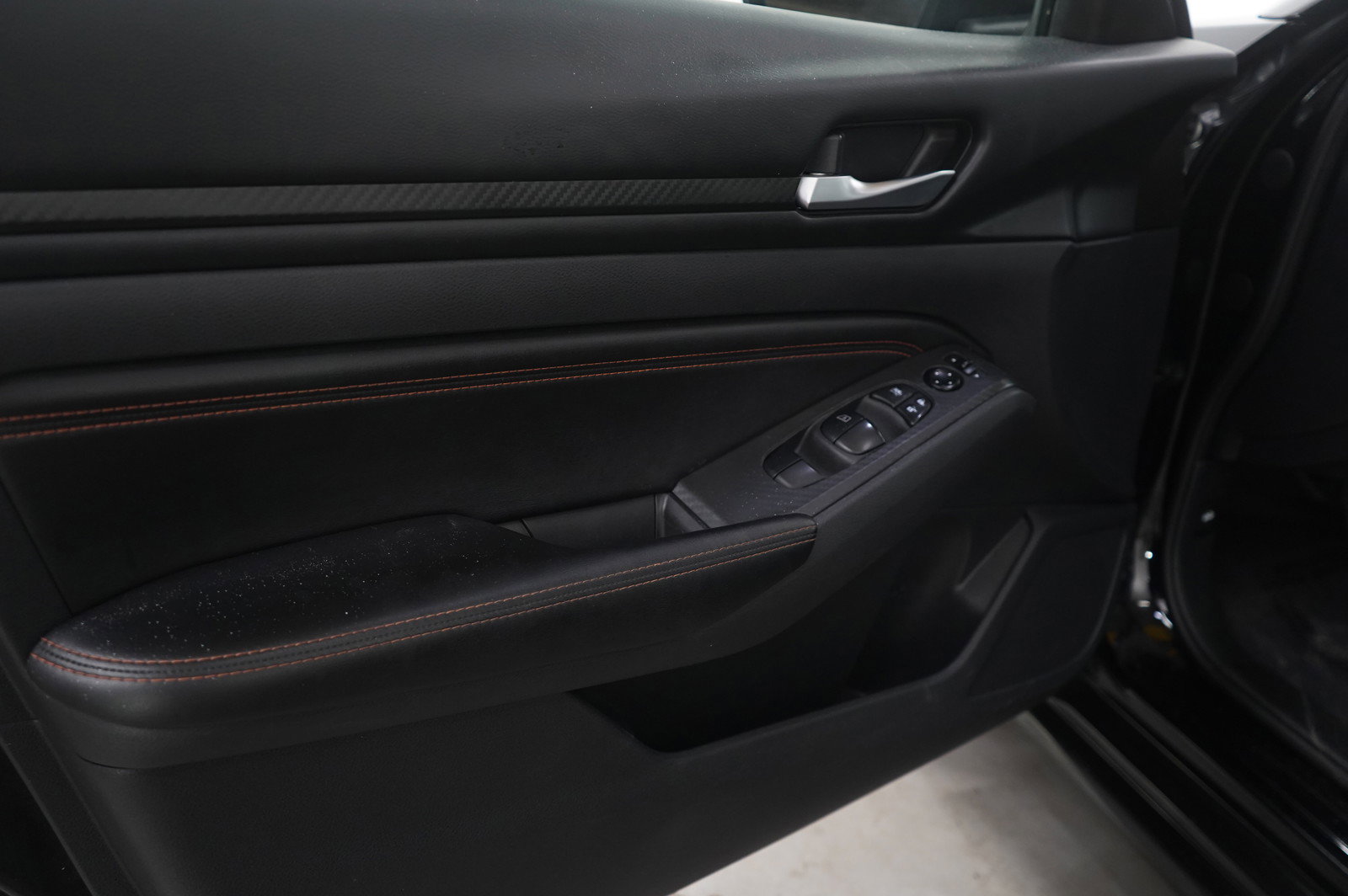 Used 2022 Nissan Altima 2.5 SR w/ Midnight Edition Package image 22