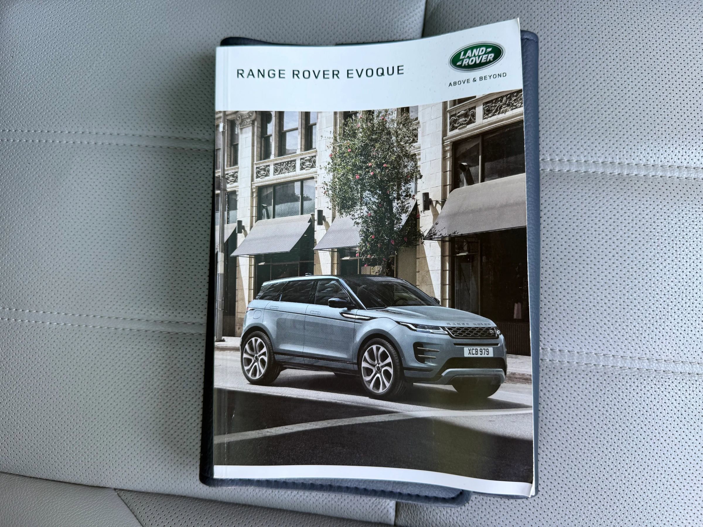 Used 2021 Land Rover Range Rover Evoque S AWD/4WD image 38