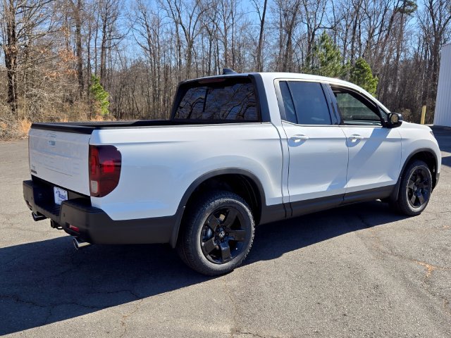 New 2026 Honda Ridgeline Black Edition image 3