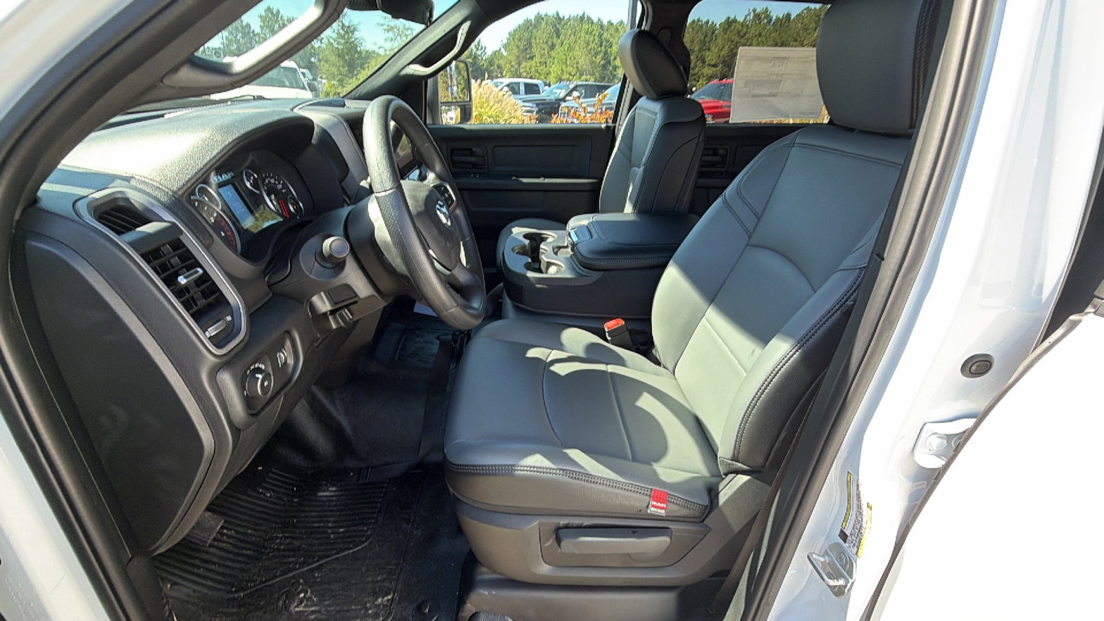 New 2026 RAM 5500 Tradesman w/ Chrome Appearance Group AWD/4WD image 17