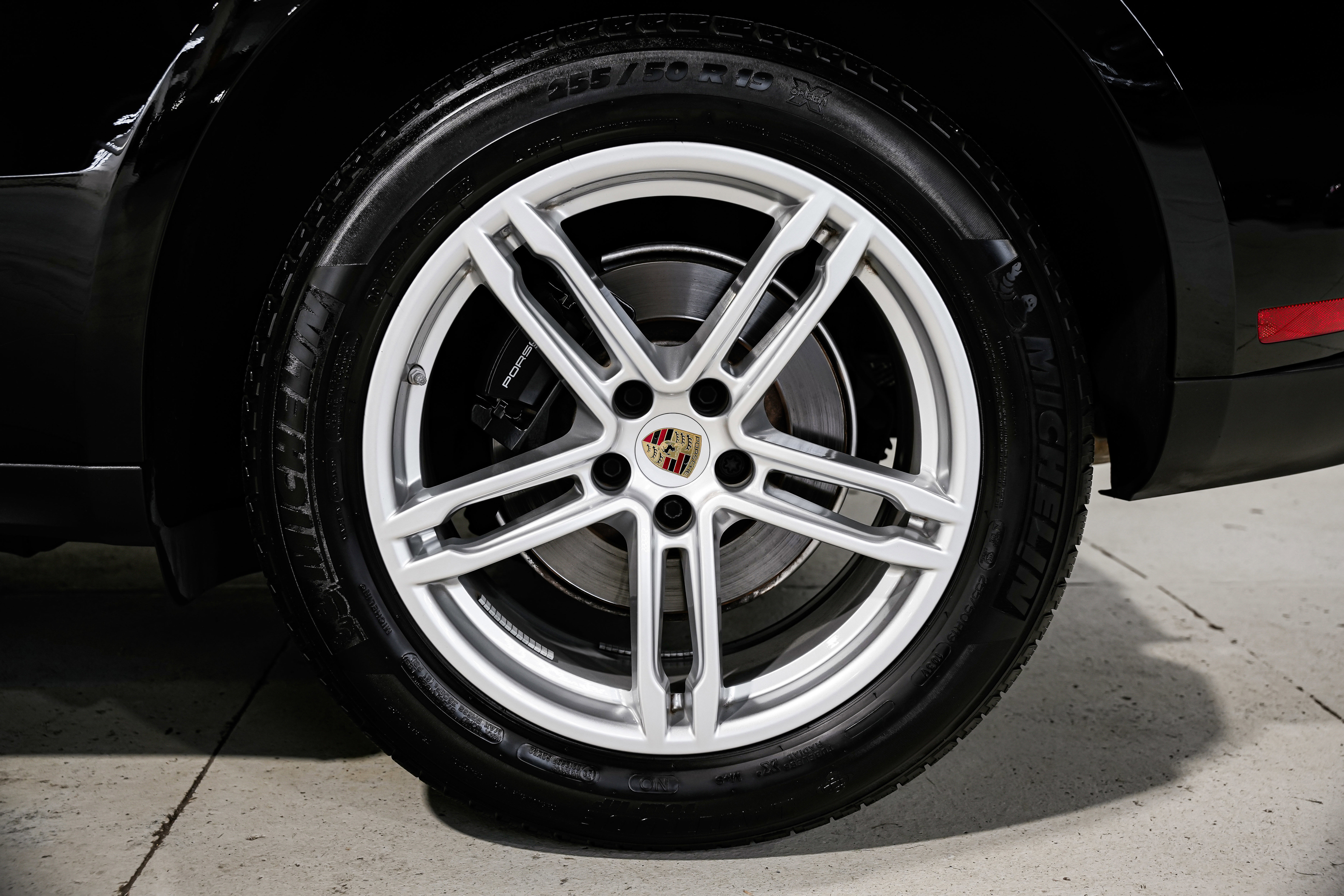 Used 2024 Porsche Macan image 49