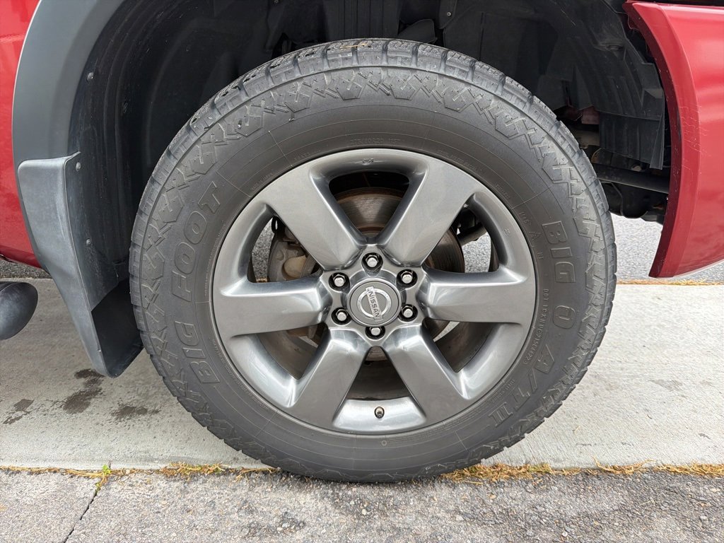 Used 2015 Nissan Titan SV w/ SV Value Truck Package image 39