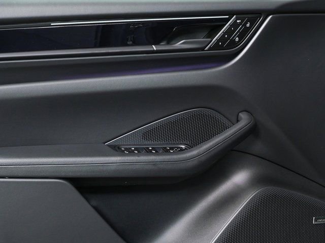 New 2026 Porsche Macan Electric image 6