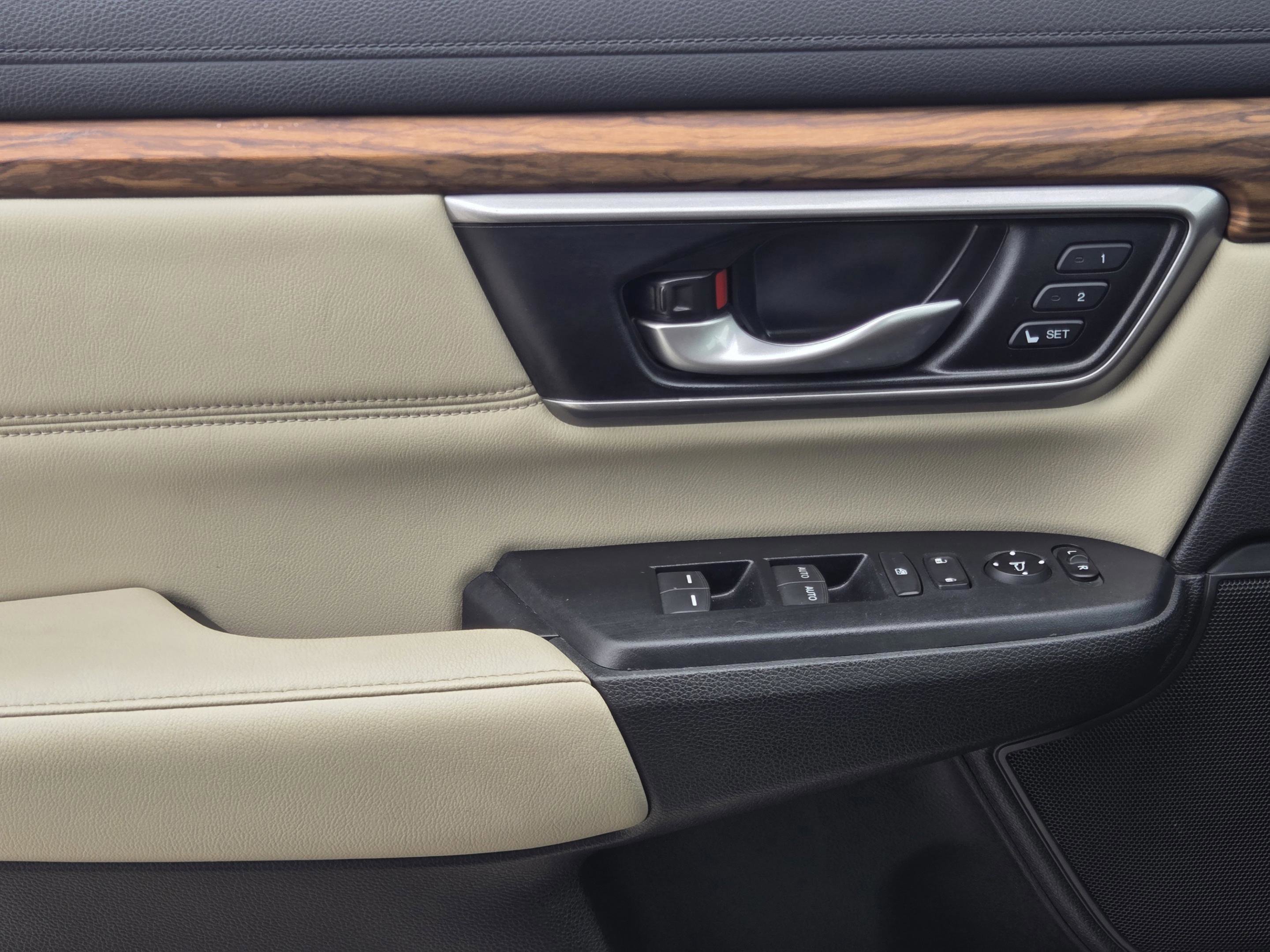 Used 2018 Honda CR-V EX-L image 18