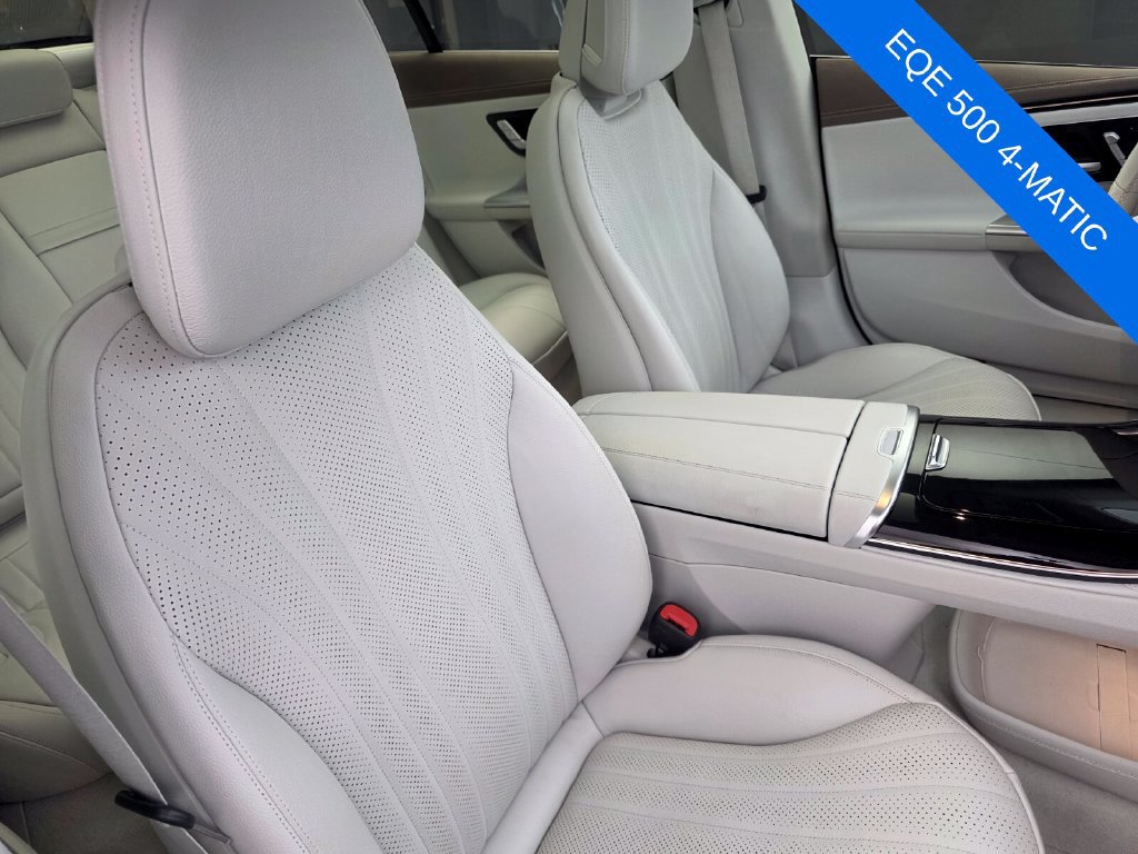 Used 2023 Mercedes-Benz EQE 500 4MATIC Sedan image 26
