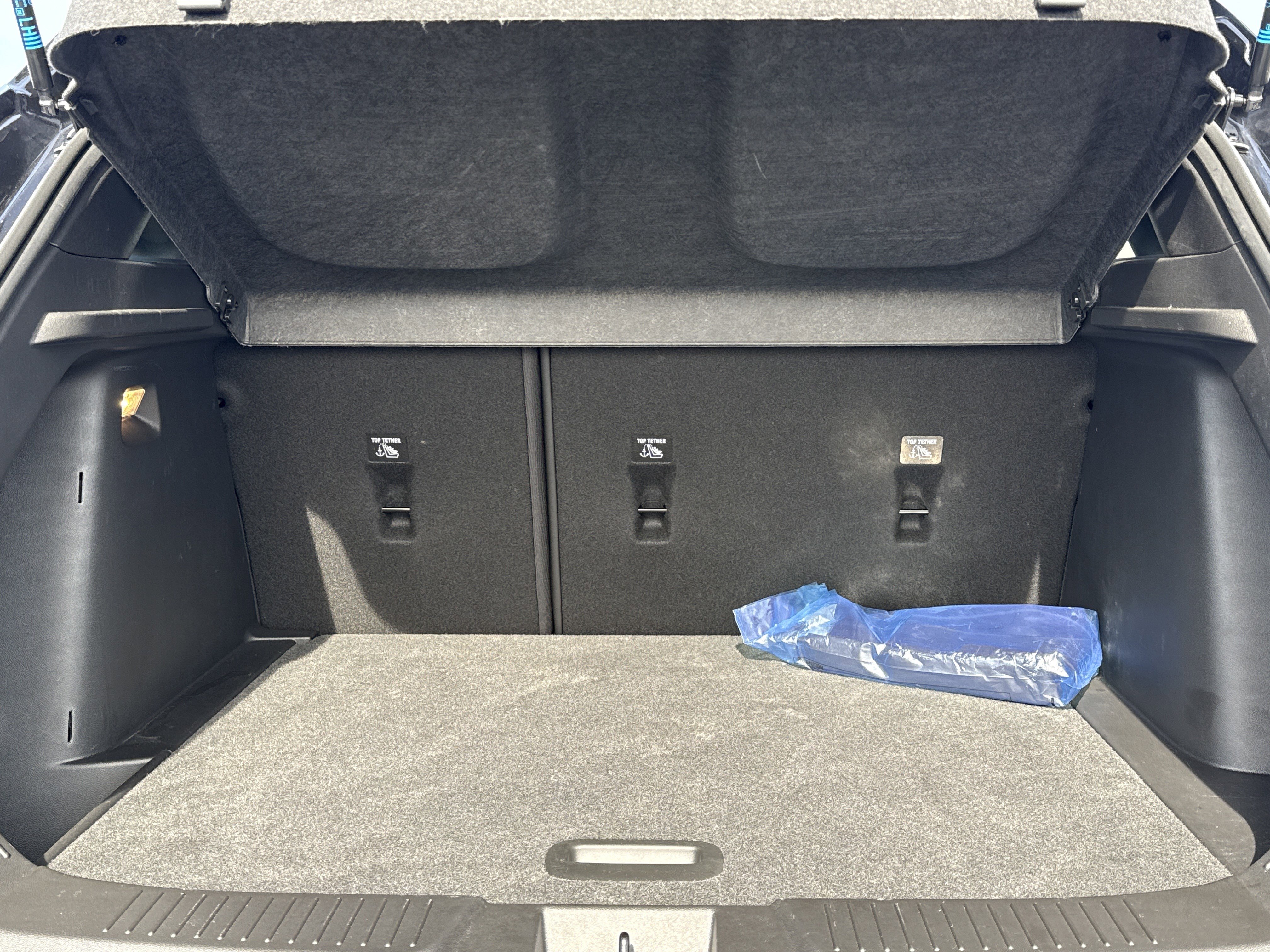 Certified 2025 Chevrolet Trax RS w/ Driver Confidence Package image 19