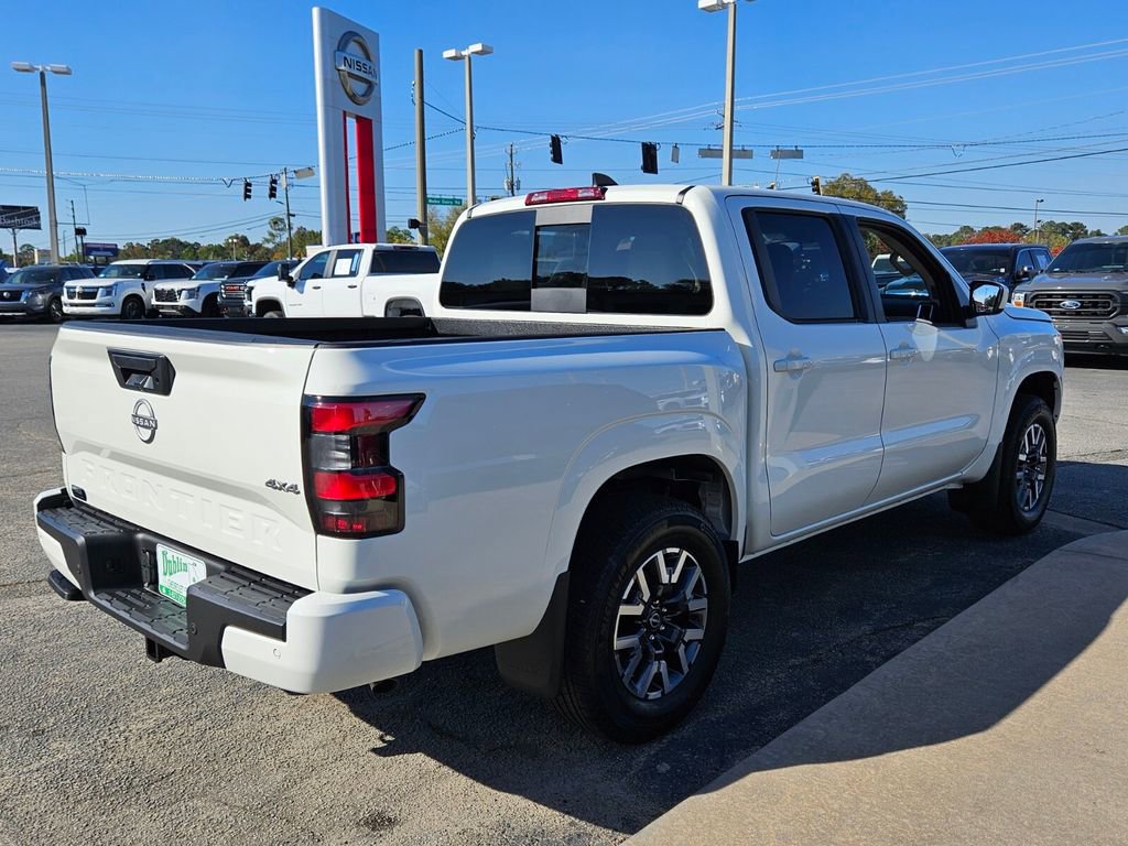 New 2026 Nissan Frontier SV w/ All-Weather Content Package AWD/4WD image 9
