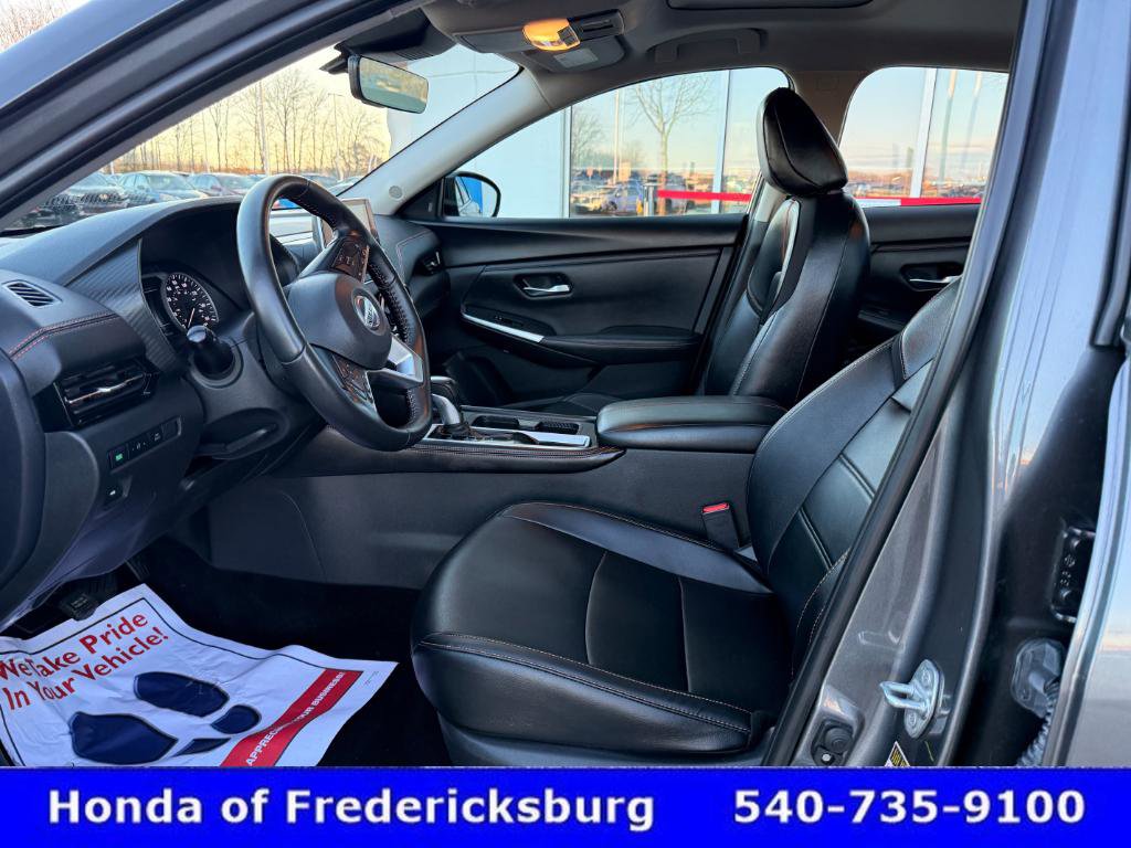 Used 2023 Nissan Sentra SR w/ SR Premium Package image 23