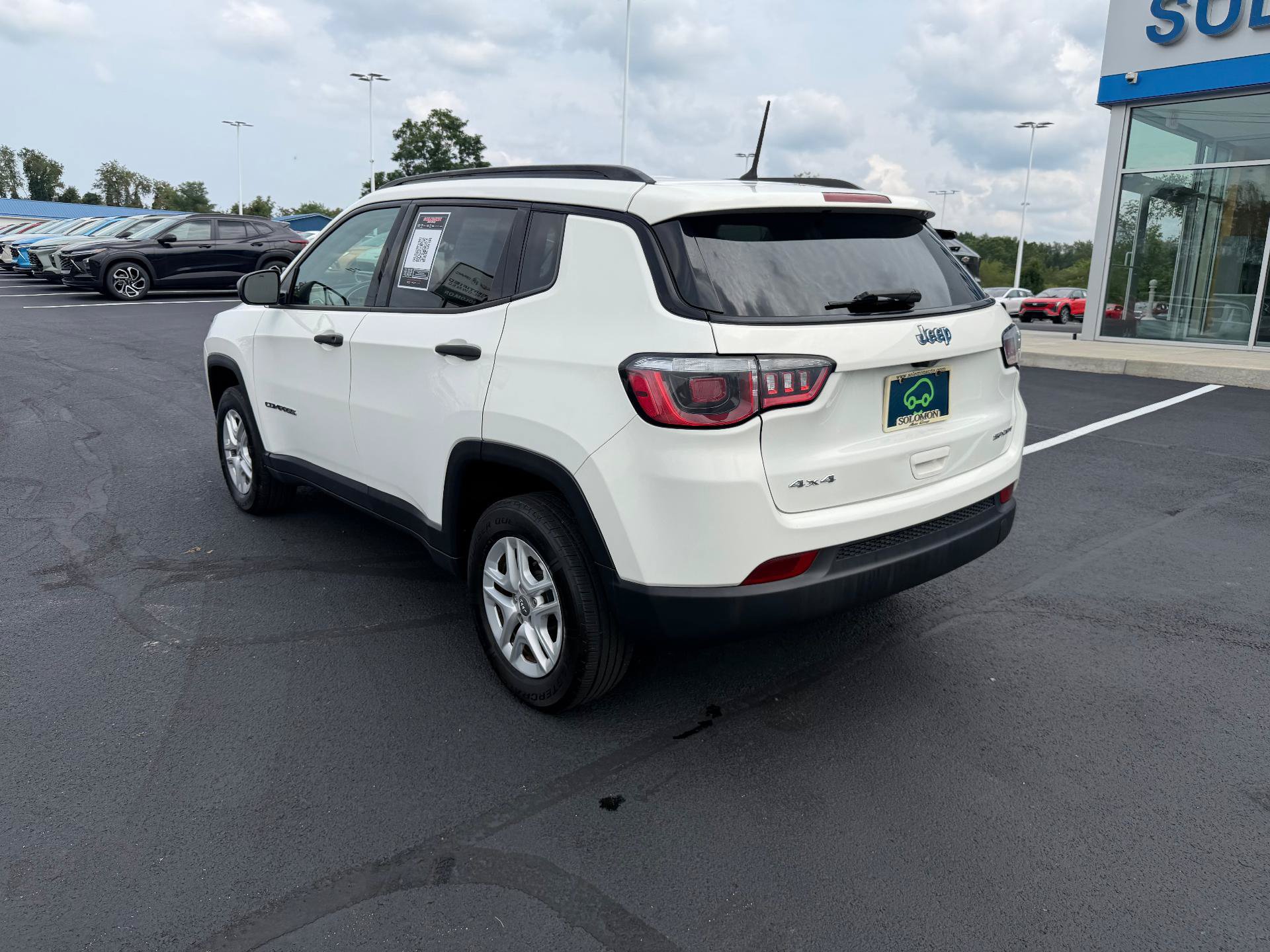 Used 2017 Jeep Compass Sport AWD/4WD image 4