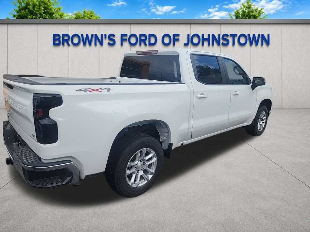 Used 2022 Chevrolet Silverado 1500 LT AWD/4WD image 7