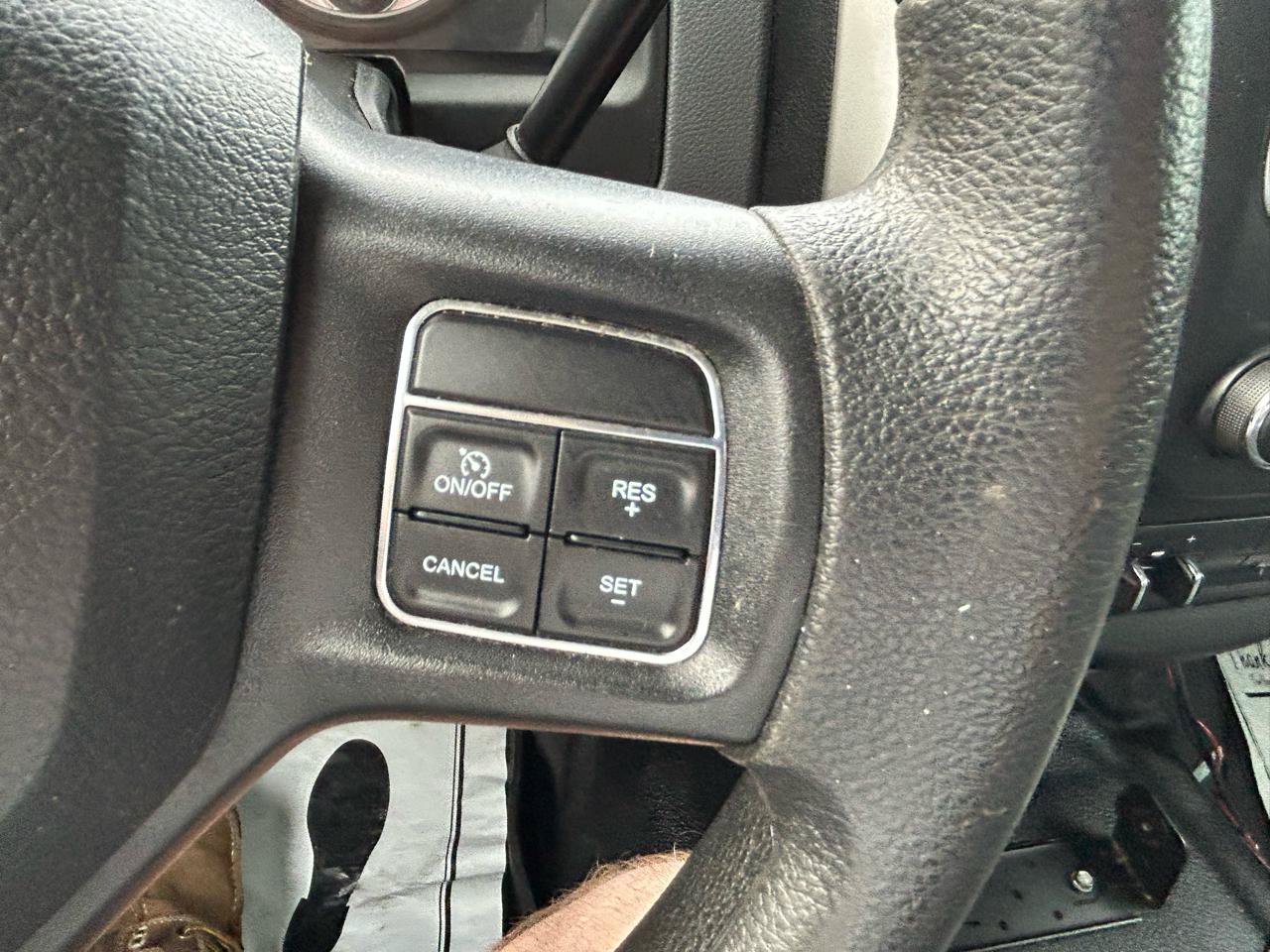 Used 2018 RAM 2500 SLT AWD/4WD image 18