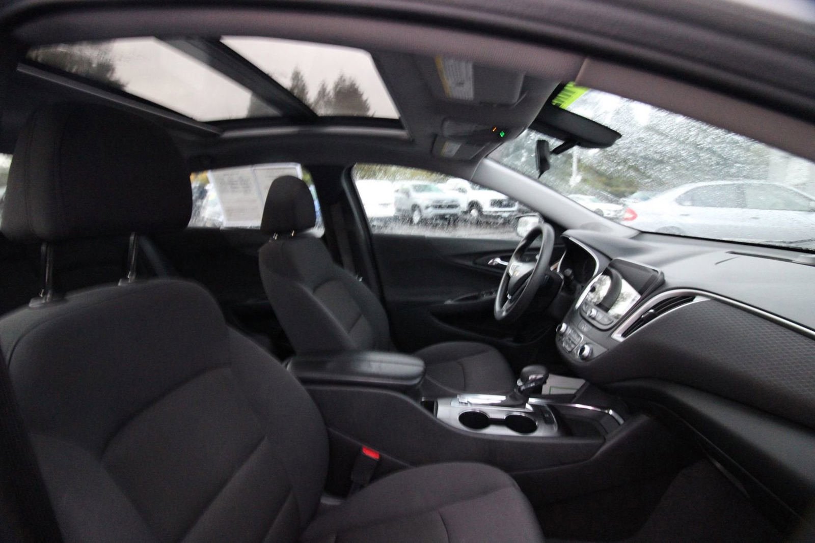 Used 2022 Chevrolet Malibu LT FWD image 15