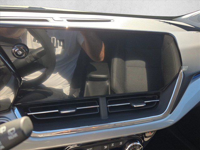 New 2026 Chevrolet Trax LT FWD image 17