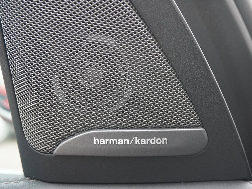 Used 2024 BMW X7 xDrive40i w/ Premium Package image 58